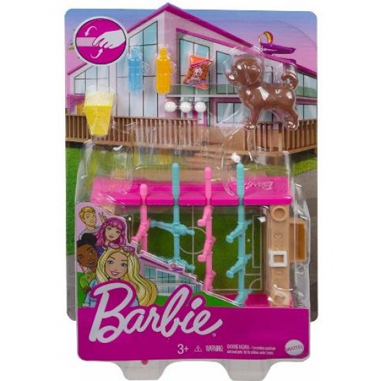 Mattel Barbie Έπιπλα Mini Playset Με Κατοικίδιο Σκυλάκι, Επιτραπέζιο Ποδοσφαιράκι Και Αξεσουάρ
